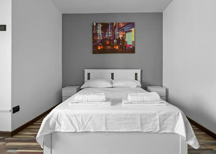 North Station Flat Апартаменты *