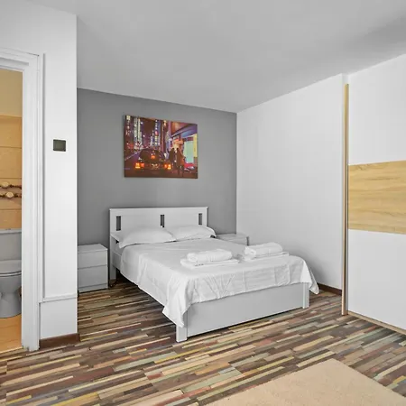 North Station Flat *